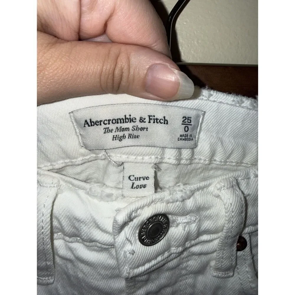 Abercrombie & Fitch Curve Love High Rise Mom Shorts White Distressed Size 25/0
